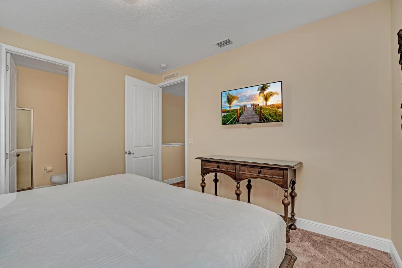 Modern Villa Wprivate Pool And Air Hockey Table Orlando Exterior photo